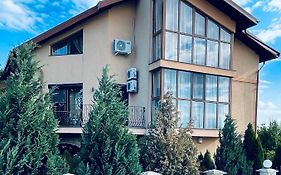 Ami Residence Bucharest Airport,Therme&Free Parking Otopeni