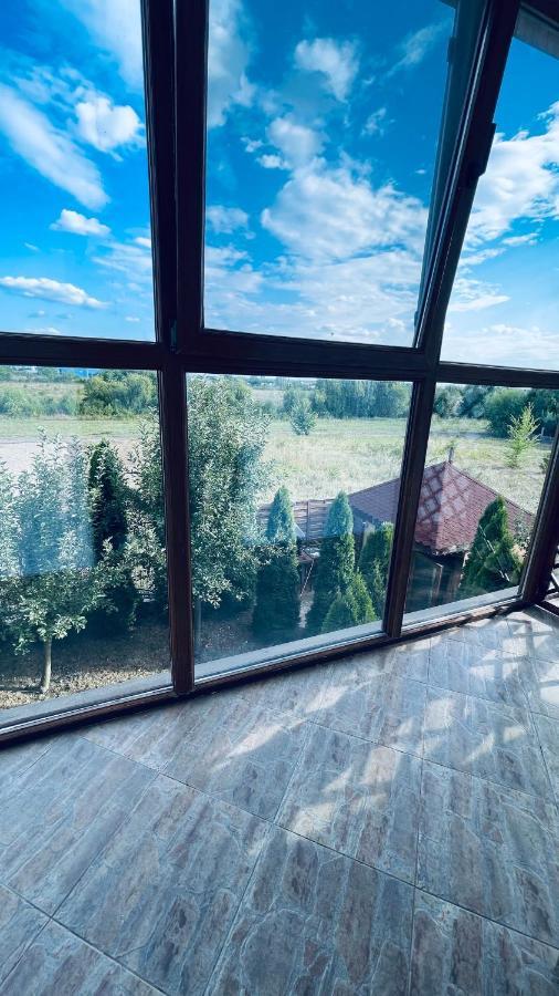 Ami Residence Bucharest Airport,Therme&Free Parking אוטופן מראה חיצוני תמונה