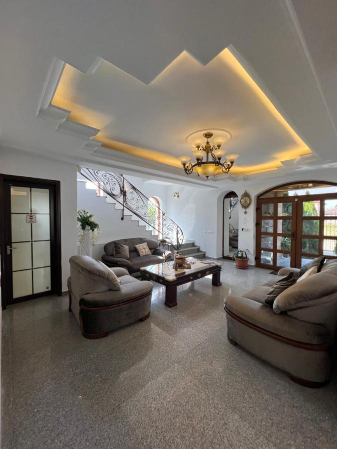 Ami Residence Bucharest Airport,Therme&Free Parking אוטופן מראה חיצוני תמונה